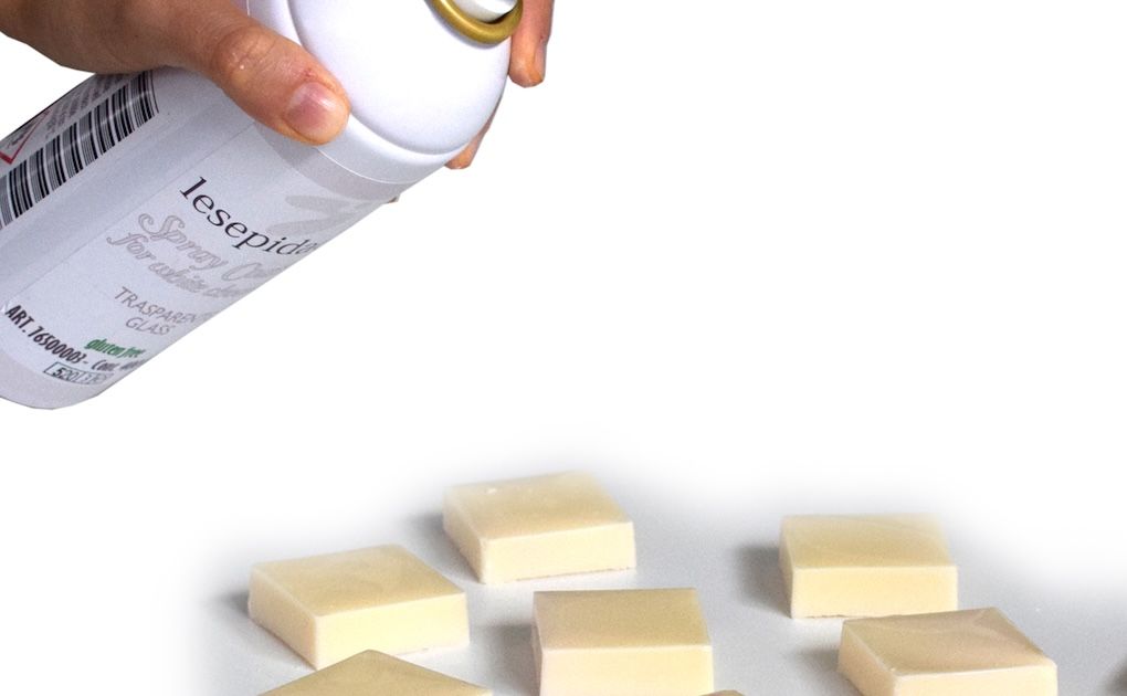 SPRAY WHITE BASE: SPRAY ALIMENTARE PER CHOCOTRANSFER