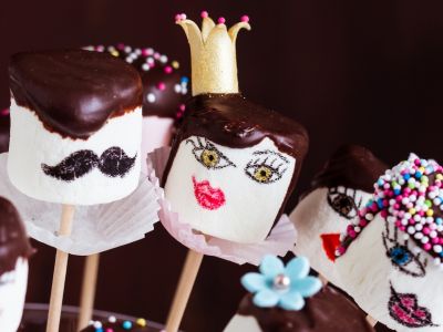 Disponibili in confezioni da 1 singolo colore a scelta o assortiti con 8 pezzi