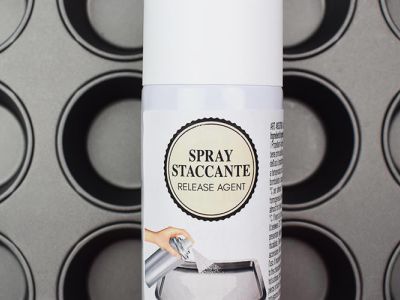 disponibile anche nella bomboletta bianca 100 ml, 250 ml e 300 ml